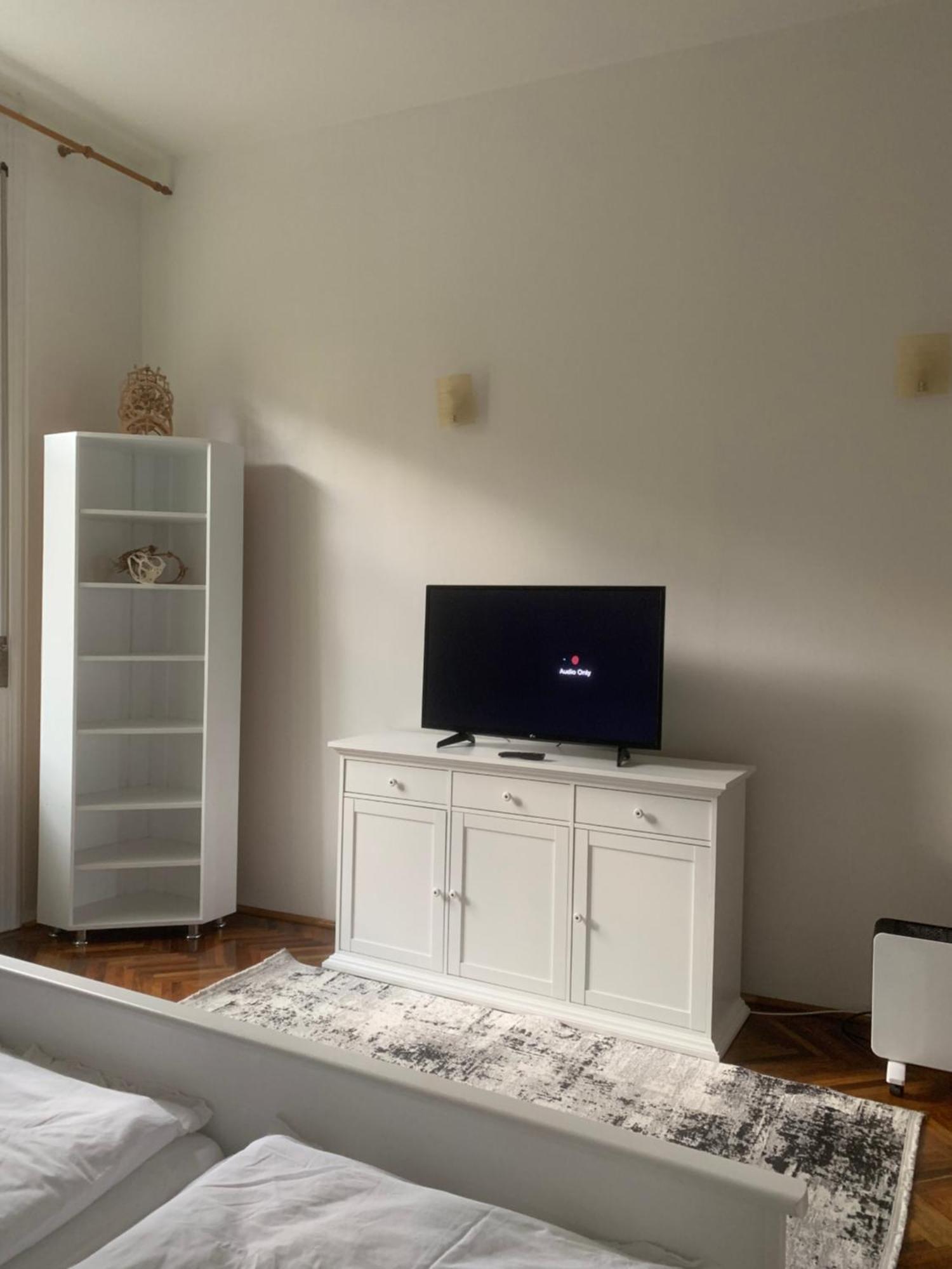 Diana'S Apartment Арад Экстерьер фото