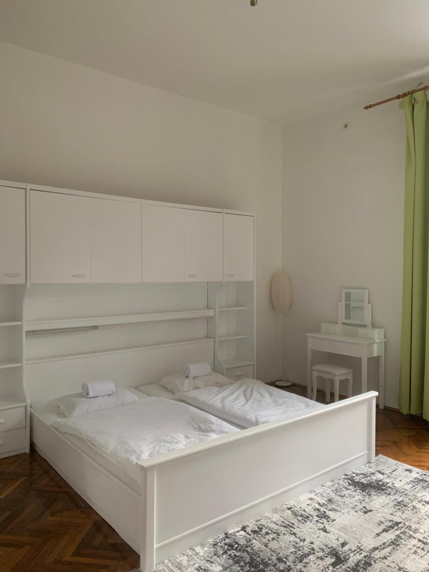 Diana'S Apartment Арад Экстерьер фото